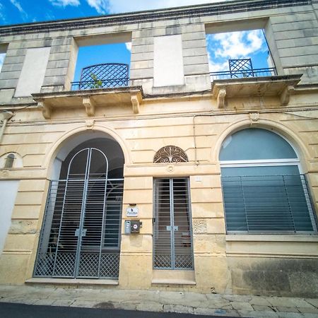 Percebes Exclusive B&B Cutrofiano Bagian luar foto