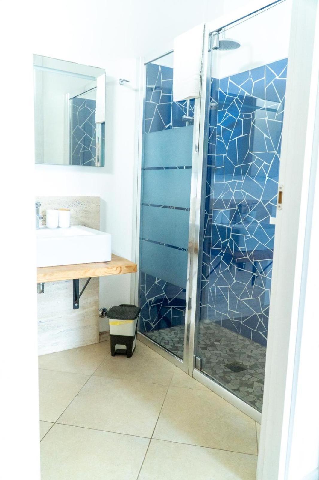 Percebes Exclusive B&B Cutrofiano Bagian luar foto