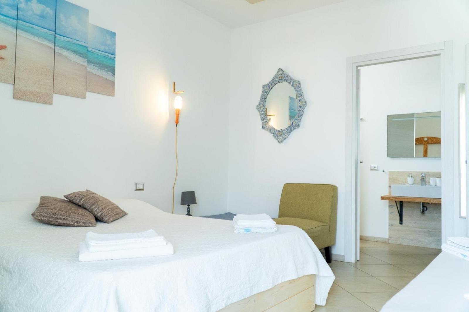Percebes Exclusive B&B Cutrofiano Bagian luar foto