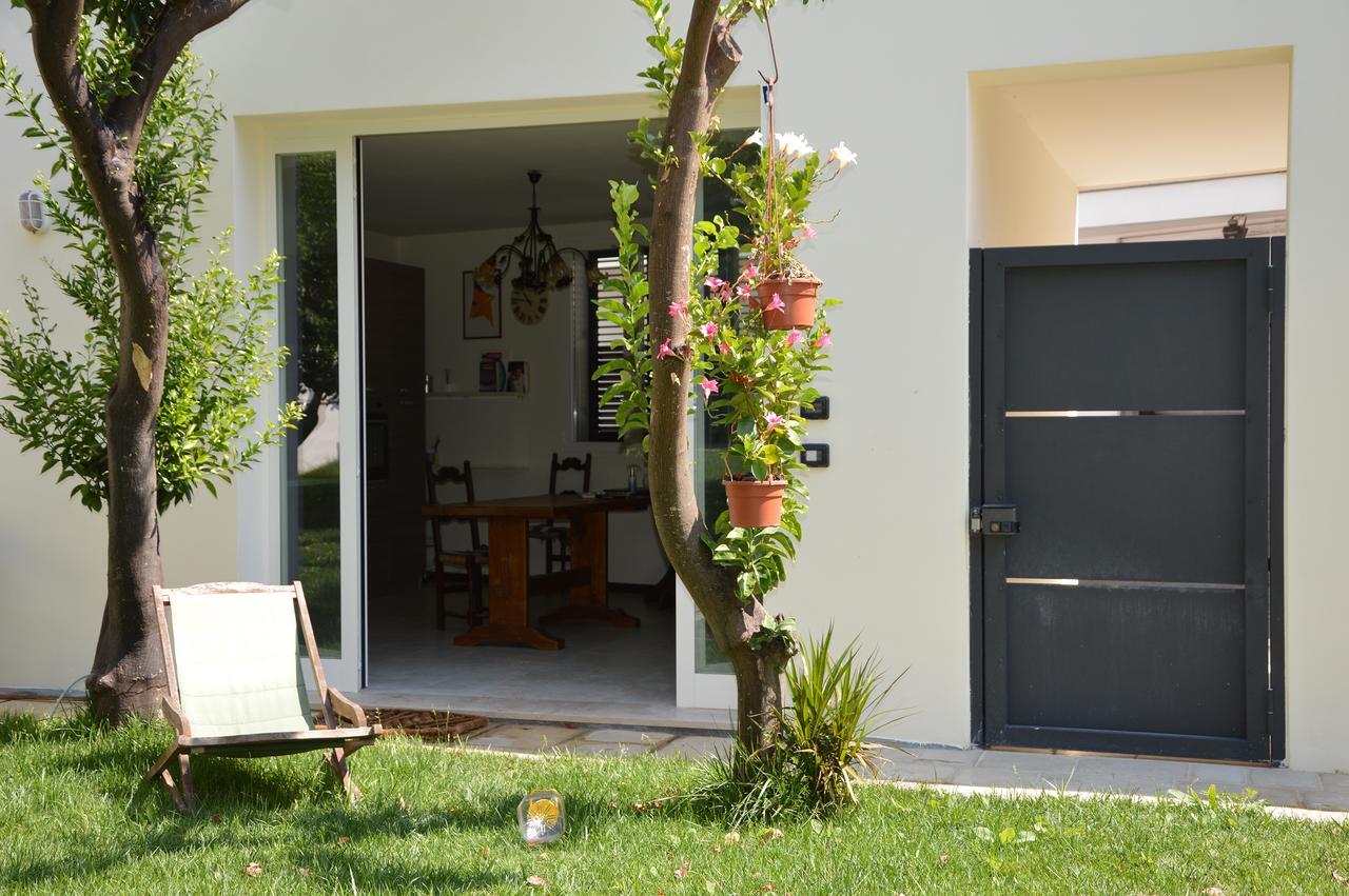 Percebes Exclusive B&B Cutrofiano Bagian luar foto